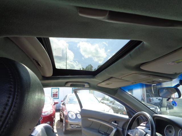 Used 2010 Honda Accord EX-L image 25