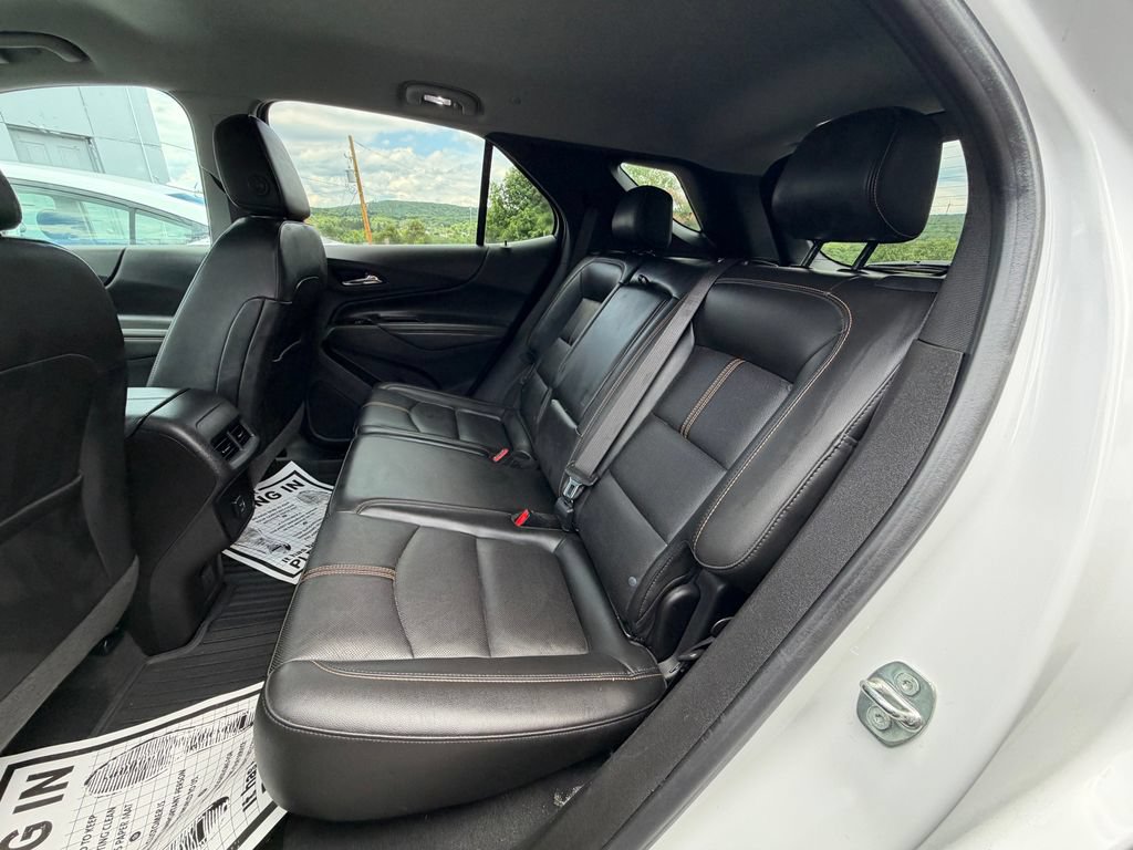 Used 2022 Chevrolet Equinox Premier AWD/4WD image 10