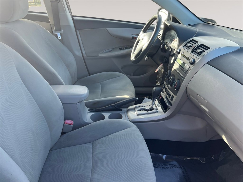 Used 2011 Toyota Corolla LE image 15