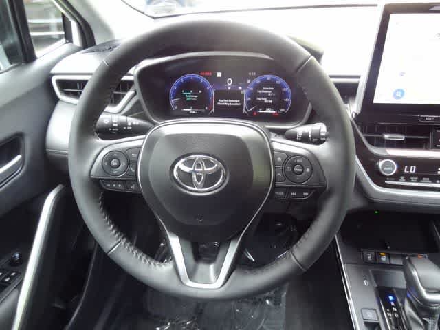 Used 2026 Toyota Corolla Cross XLE AWD/4WD image 13