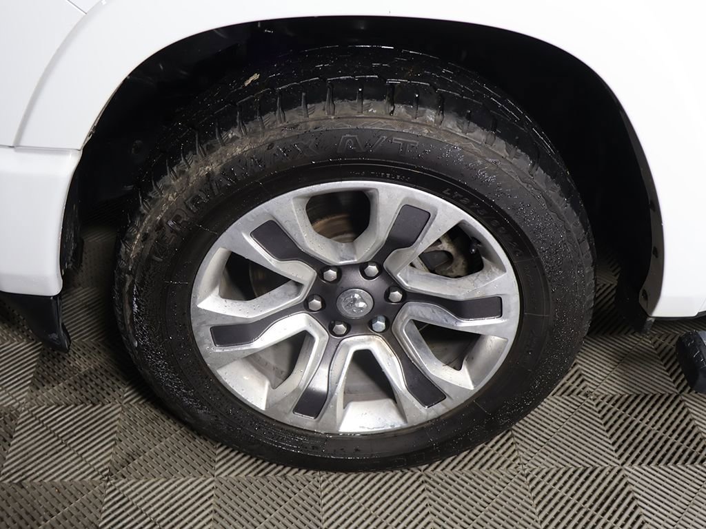 Used 2022 RAM 1500 Limited w/ Body-Colour Bumper Group AWD/4WD image 17