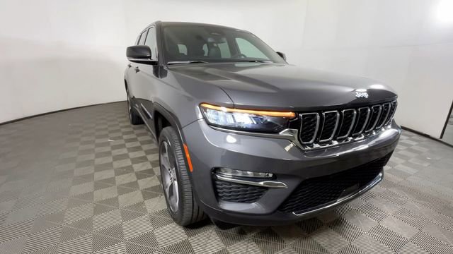 Used 2024 Jeep Grand Cherokee Limited 4xe AWD/4WD image 12