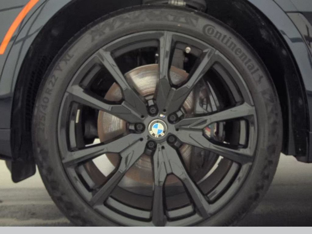 Used 2025 BMW X7 M60i AWD/4WD image 10