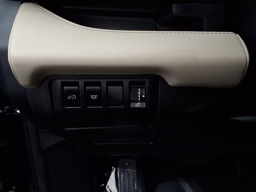 Used 2023 Subaru Ascent Limited image 13