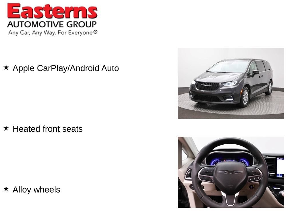 Used 2023 Chrysler Pacifica Touring-L FWD image 12