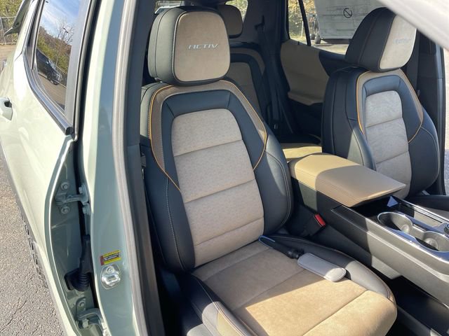 New 2026 Chevrolet Equinox ACTIV w/ Convenience Package III AWD/4WD image 24