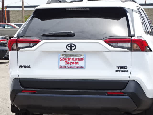 Certified 2022 Toyota RAV4 TRD Off-Road AWD/4WD image 14