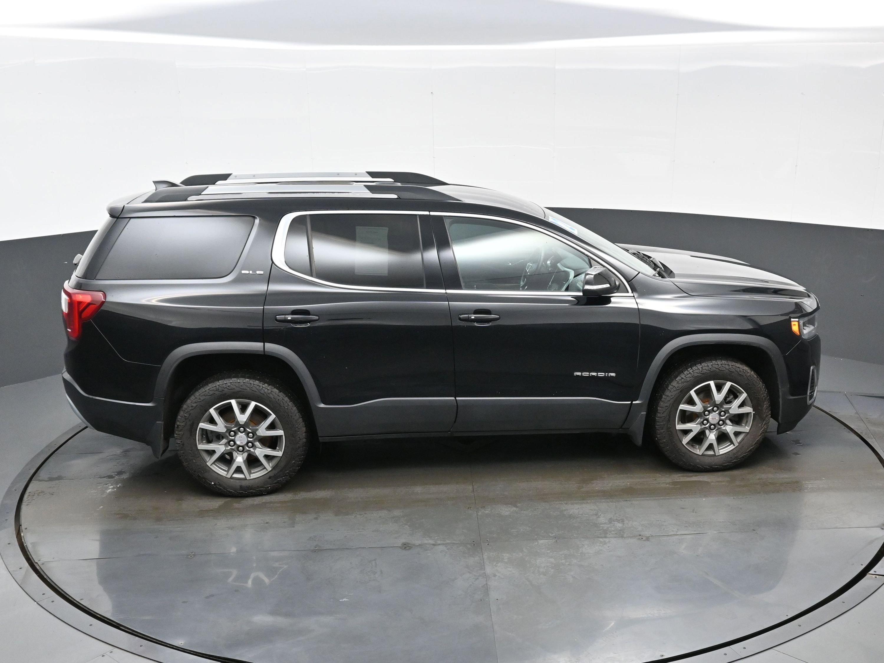 Used 2022 GMC Acadia SLE w/ Driver Convenience Package AWD/4WD image 40