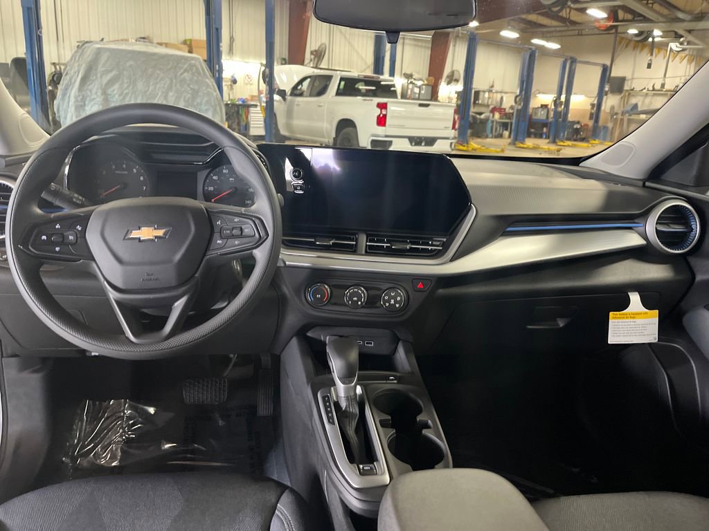 New 2026 Chevrolet Trax LS FWD image 12