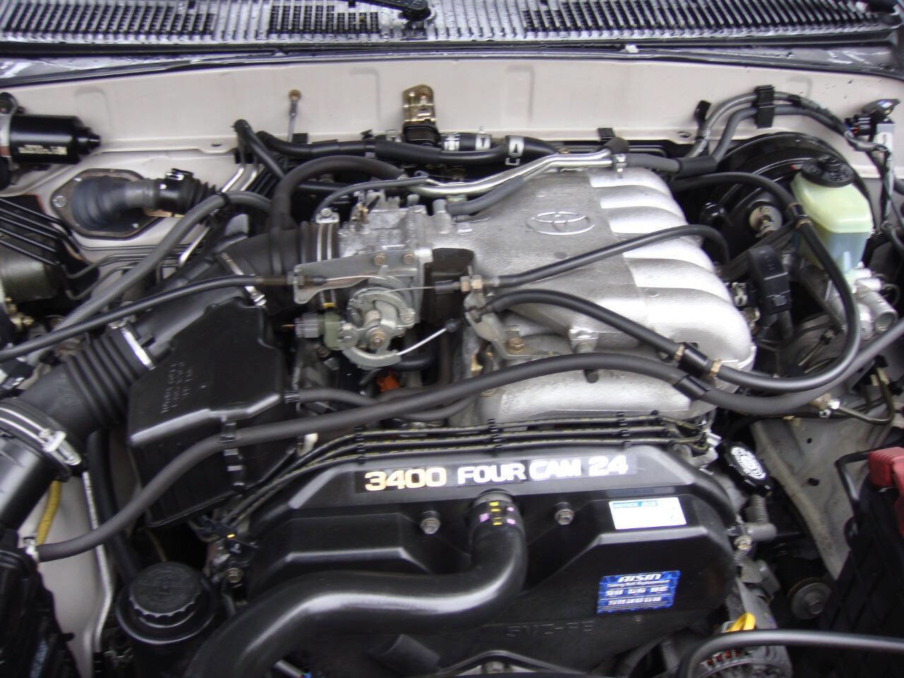 Used 2000 Toyota 4Runner SR5 image 21