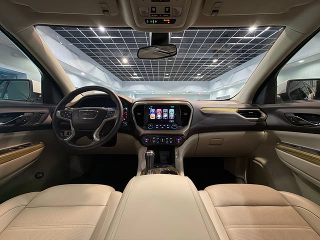 Used 2019 GMC Acadia Denali w/ Technology Package FWD image 14