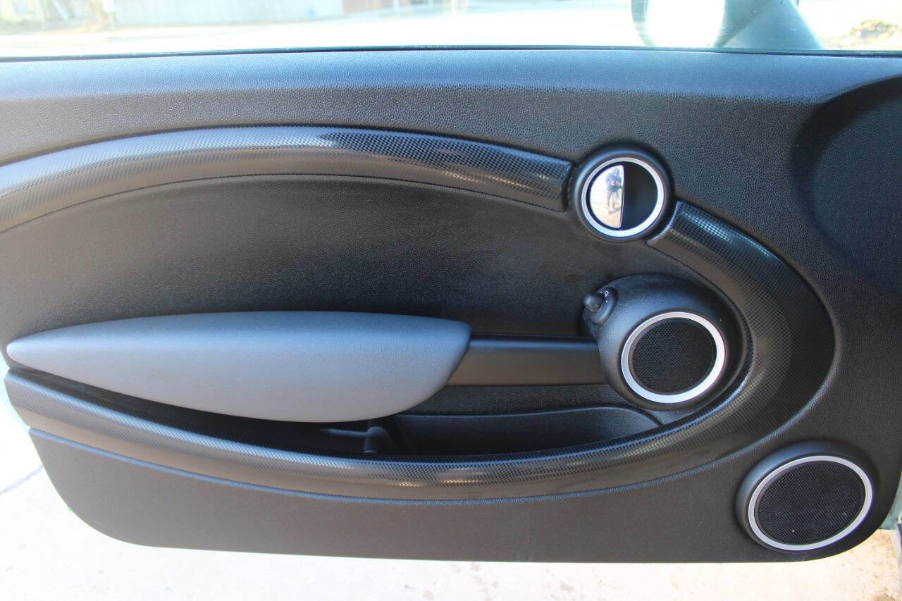 Used 2011 MINI Cooper S image 8