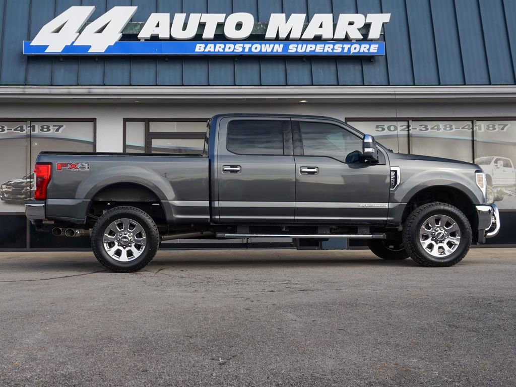 Used 2018 Ford F250 Lariat w/ Chrome Package image 2