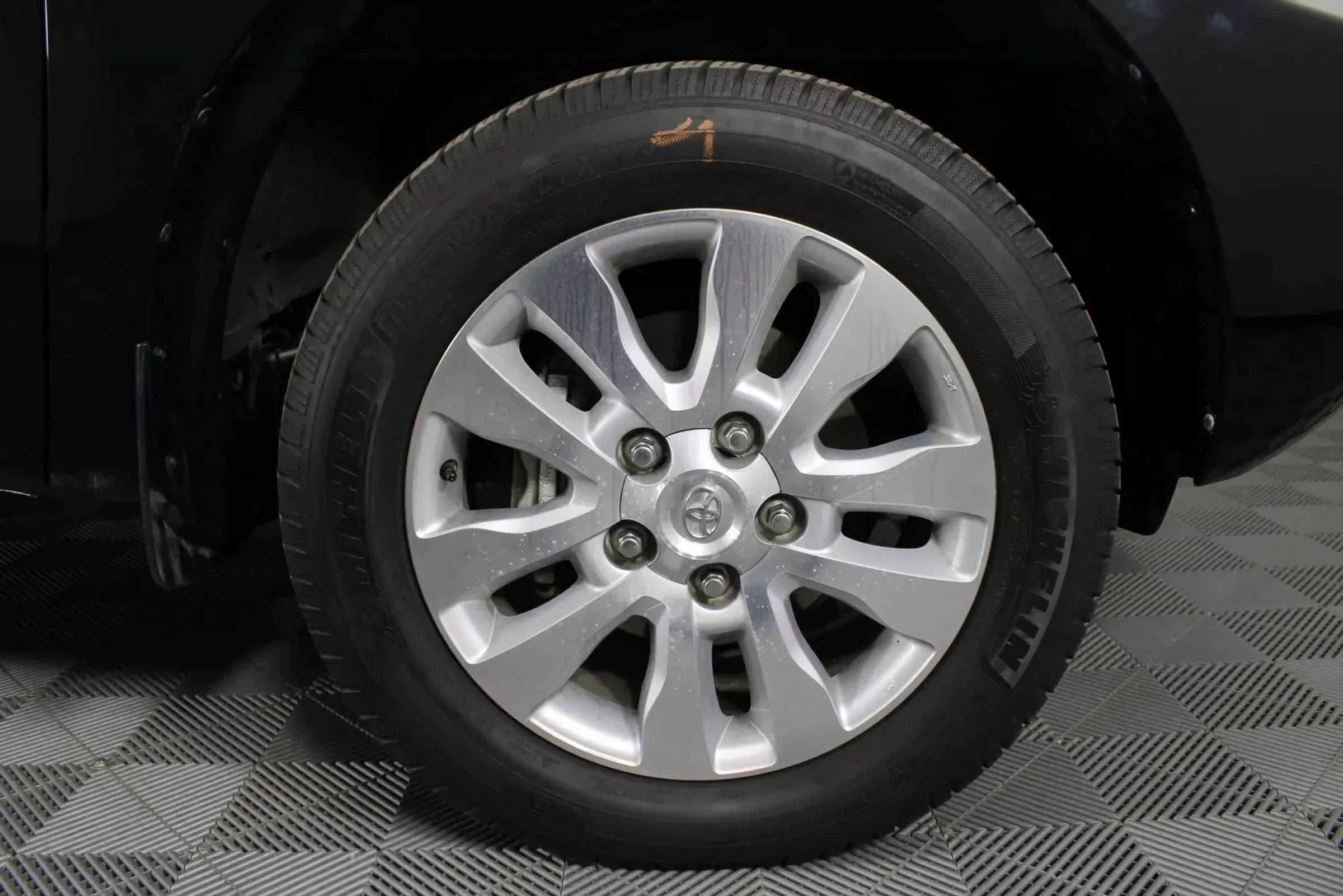 Used 2016 Toyota Sequoia Platinum AWD/4WD image 58