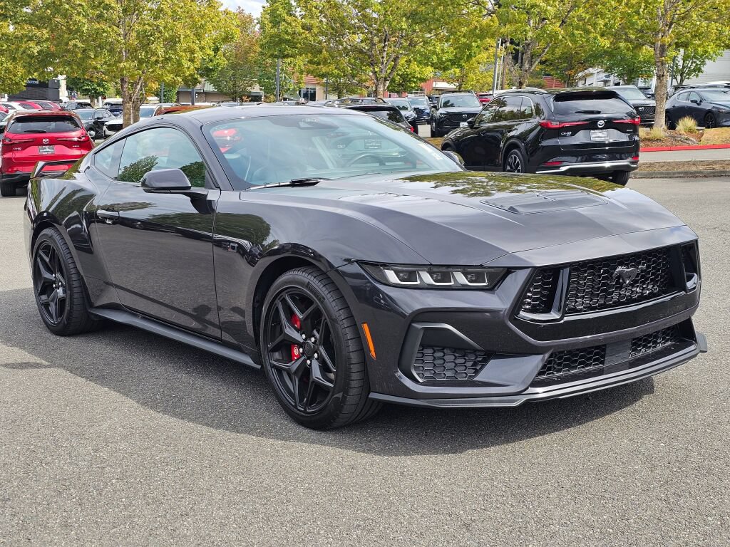 Used 2024 Ford Mustang GT Premium w/ GT Performance Package RWD image 3
