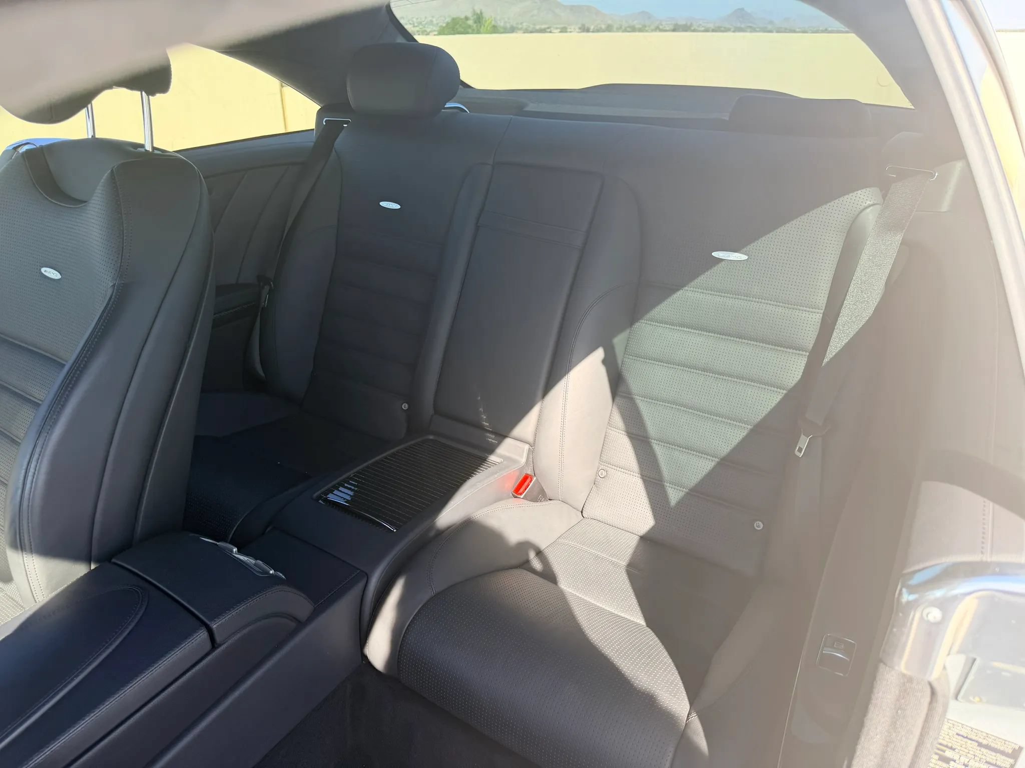 Used 2012 Mercedes-Benz CL 63 AMG image 11
