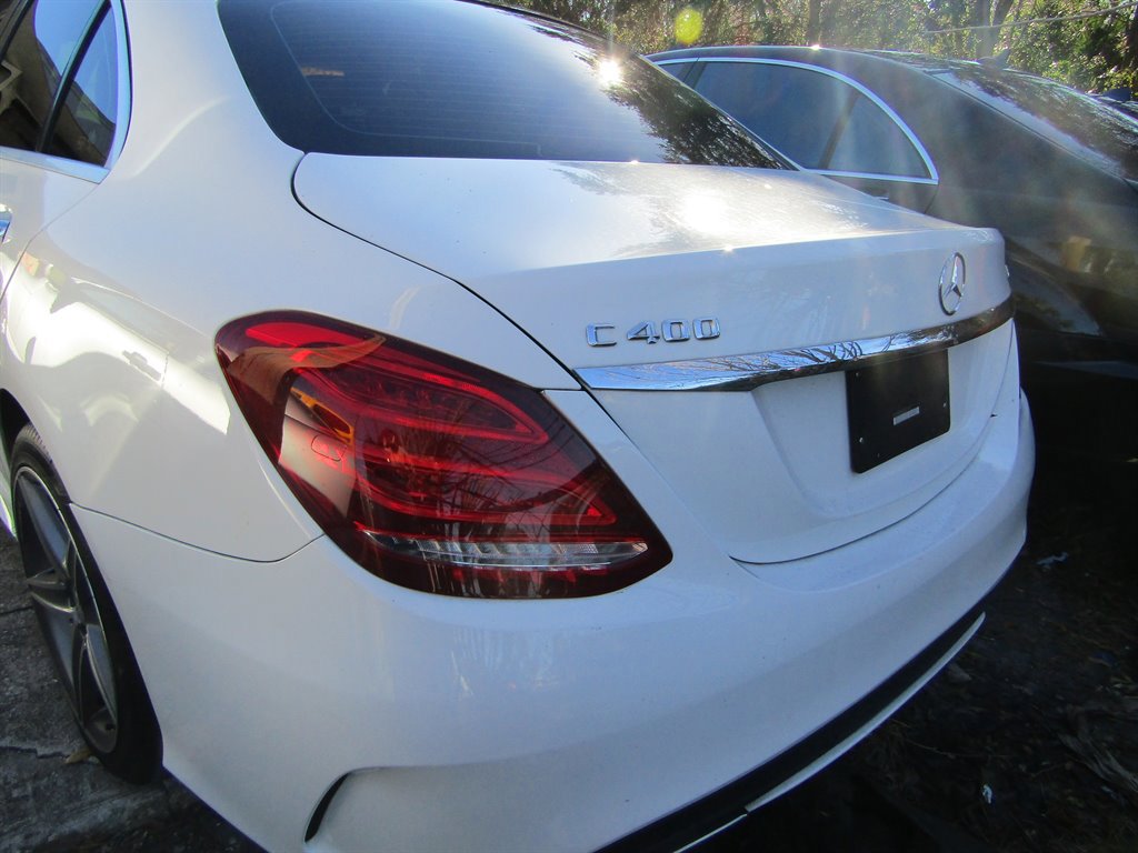 Used 2015 Mercedes-Benz C 400 4MATIC w/ Multimedia Package image 3