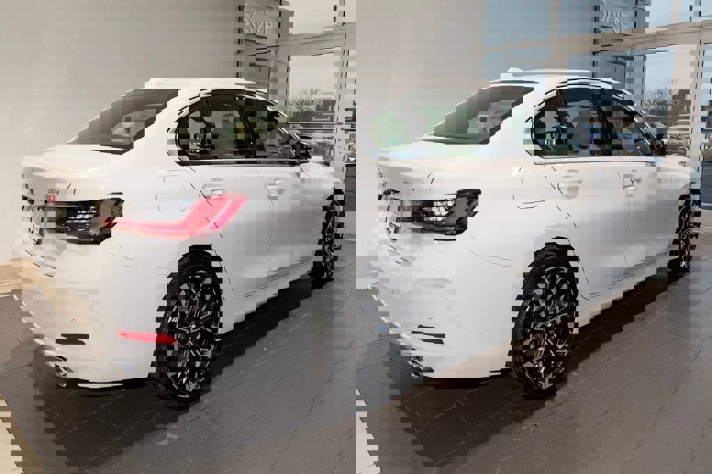 Used 2026 BMW 330i xDrive Sedan w/ Convenience Package image 5