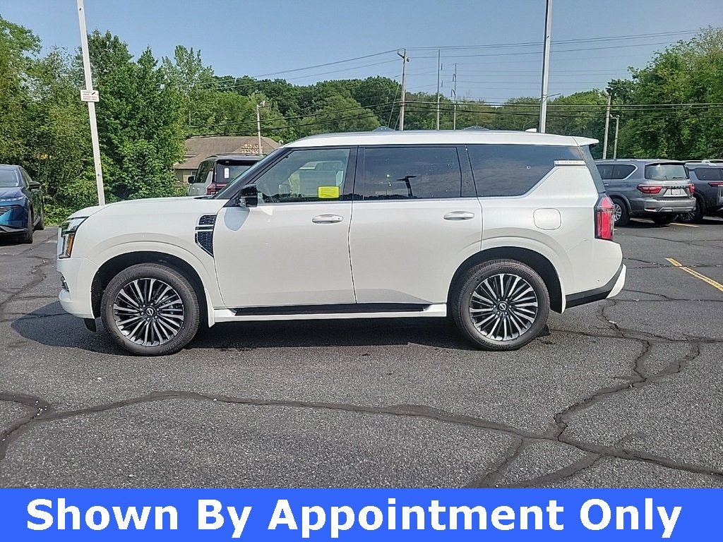 Used 2025 Nissan Armada Platinum Reserve image 2