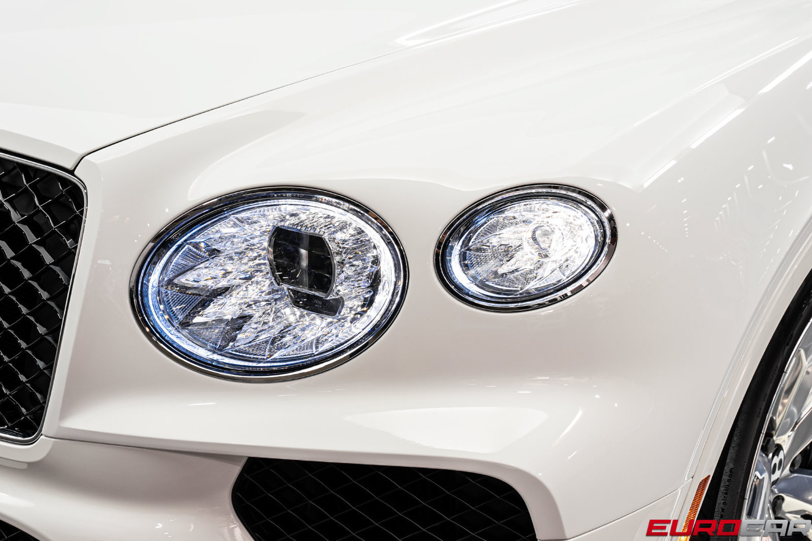 Used 2024 Bentley Bentayga AWD/4WD image 10
