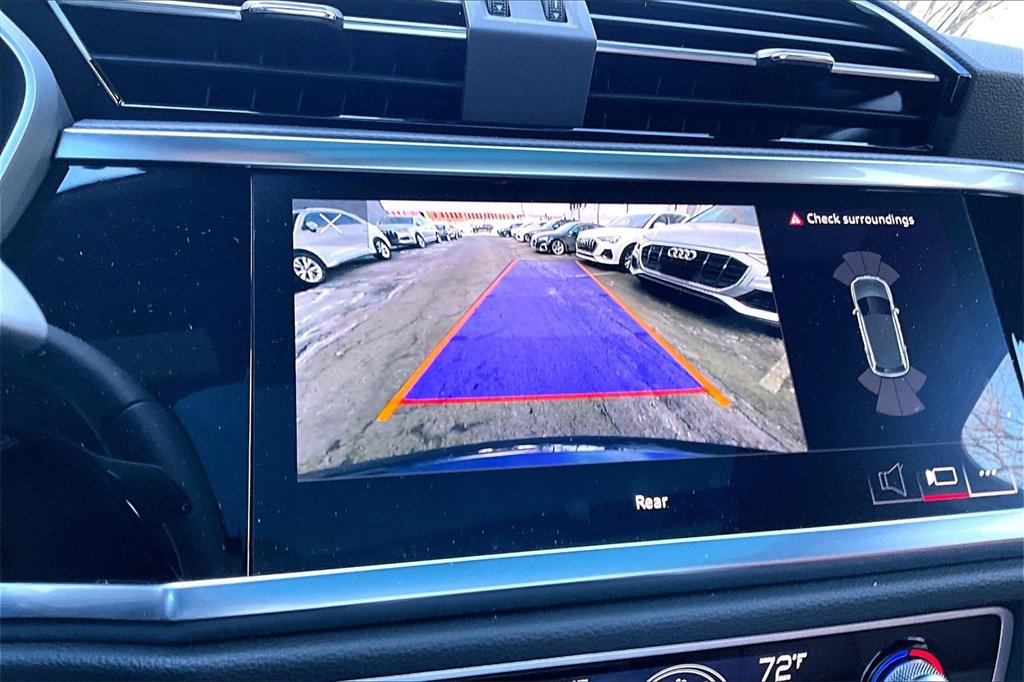 Used 2025 Audi Q3 2.0T Premium w/ Convenience Package image 14