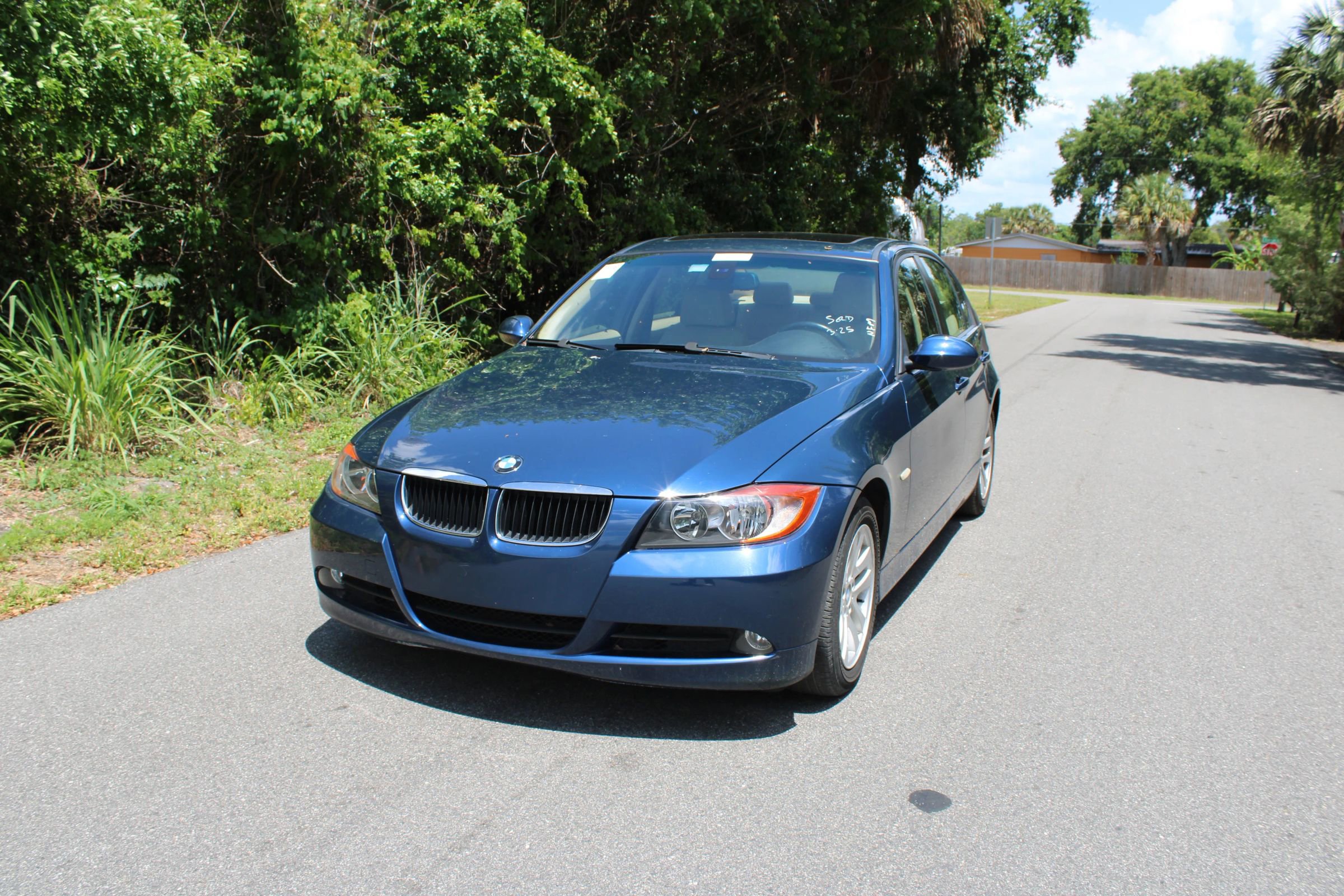 Used 2006 BMW 325i Sedan RWD image 2