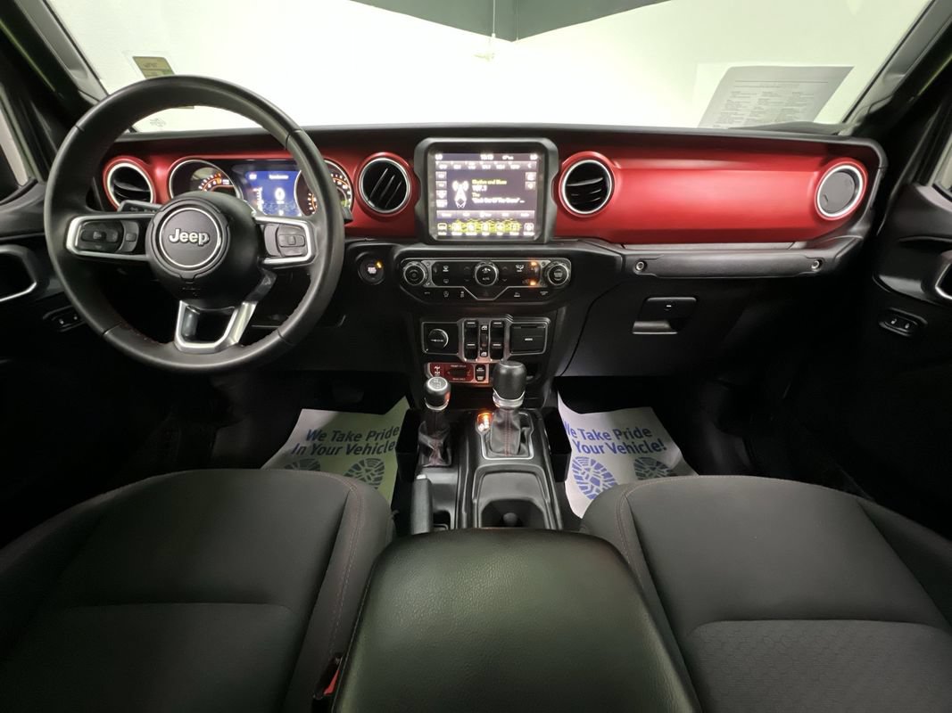 Used 2023 Jeep Gladiator Rubicon w/ LED Lighting Group AWD/4WD image 18