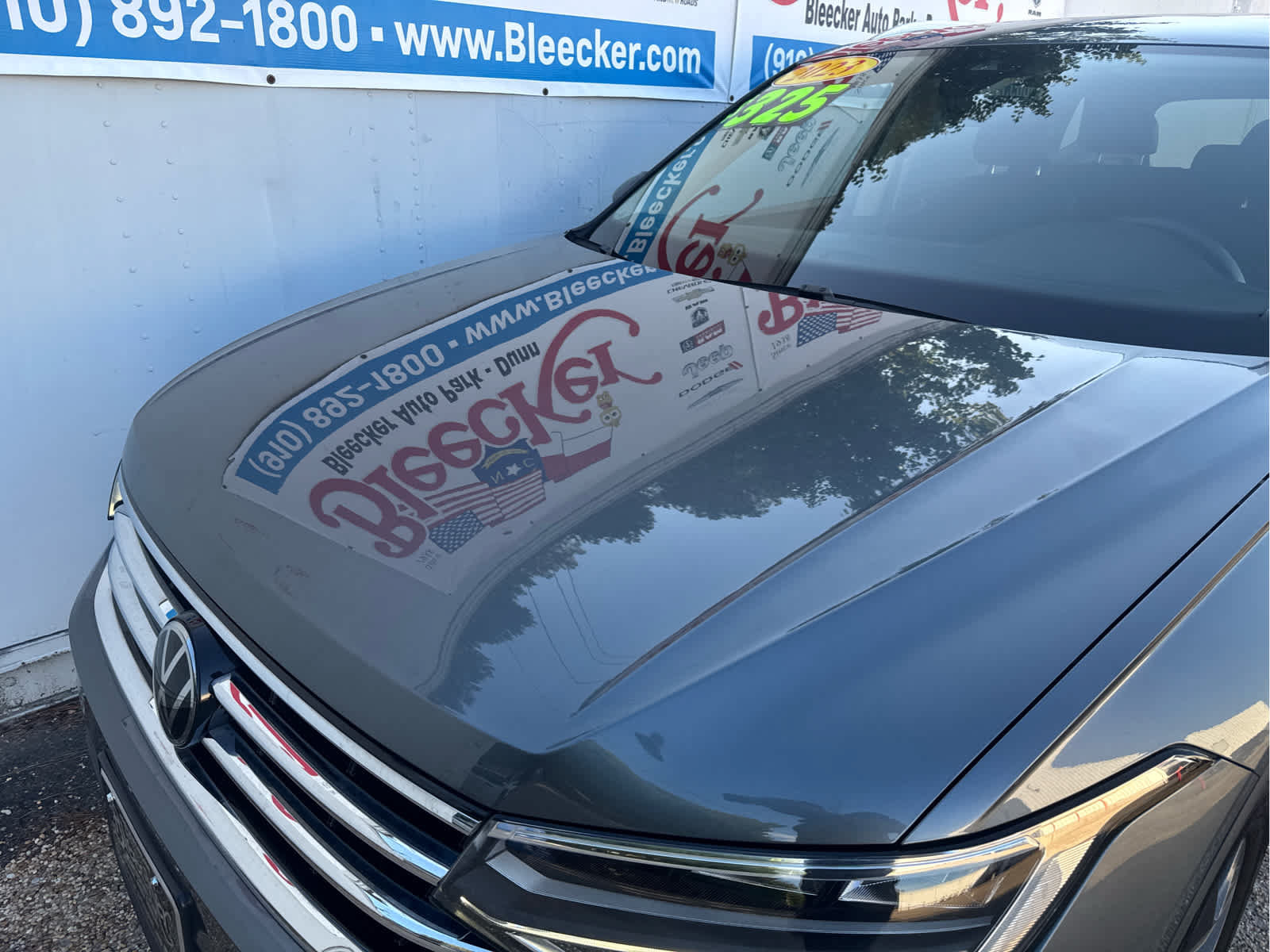 Used 2023 Volkswagen Tiguan SE AWD/4WD image 9