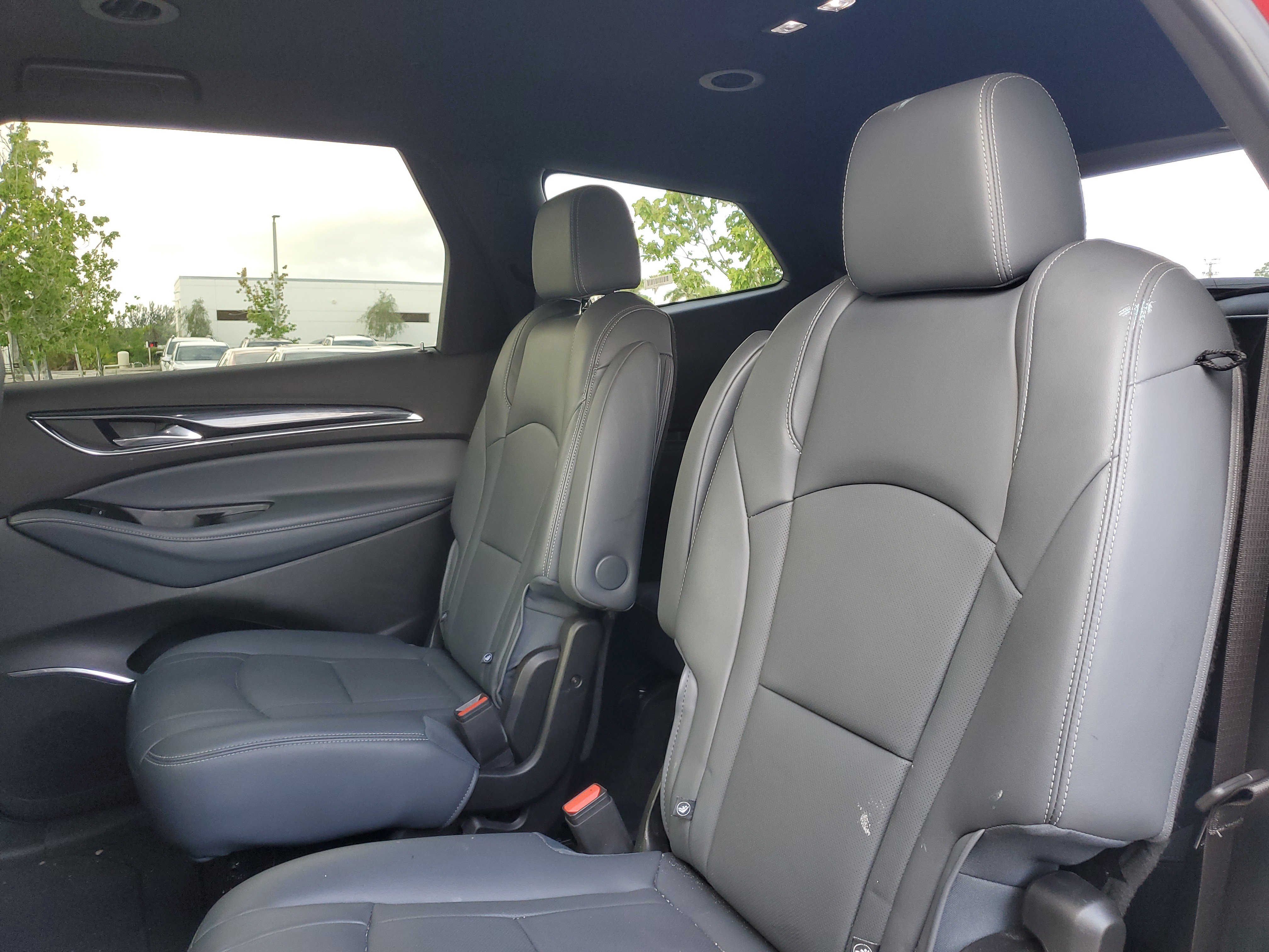 Used 2024 Buick Enclave Premium image 14