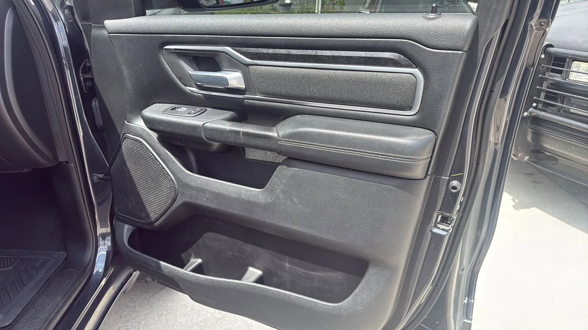 Used 2019 RAM 1500 Big Horn AWD/4WD image 25