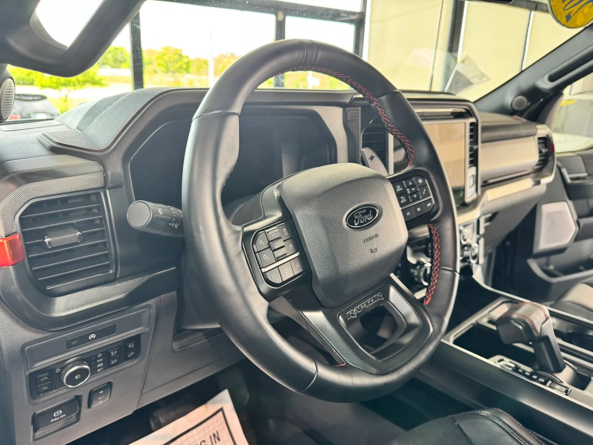 Used 2025 Ford F150 Raptor AWD/4WD image 35