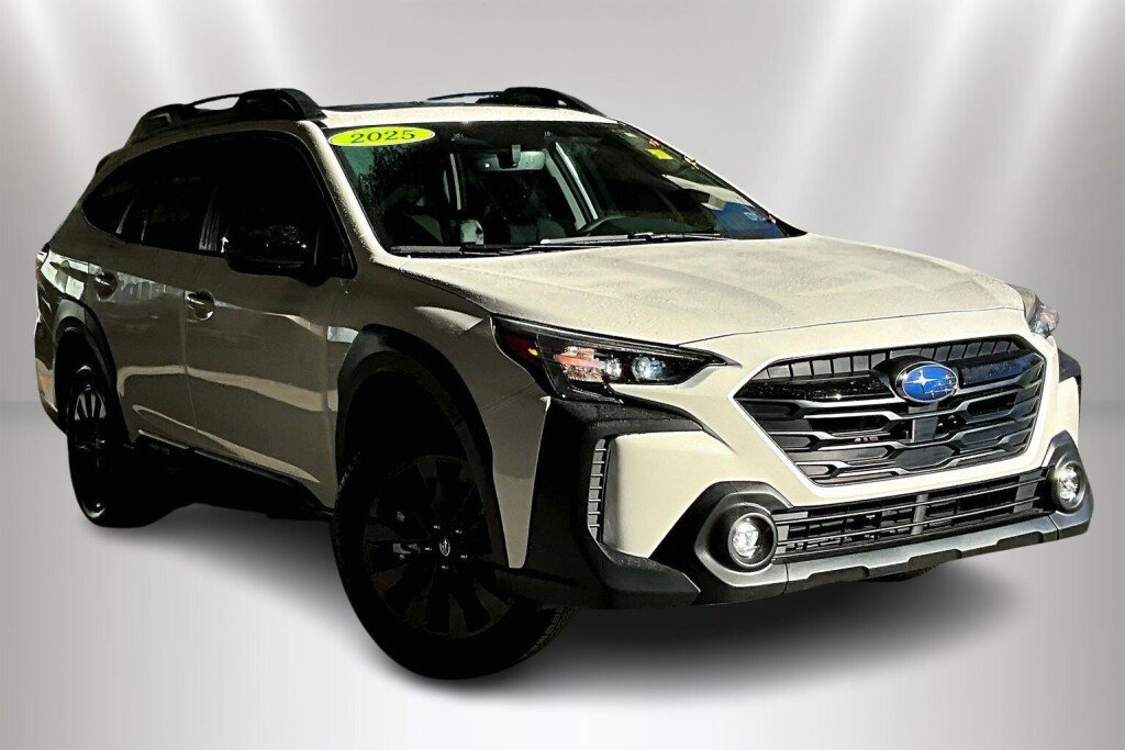 Certified 2025 Subaru Outback Onyx Edition w/ Tech Package 2