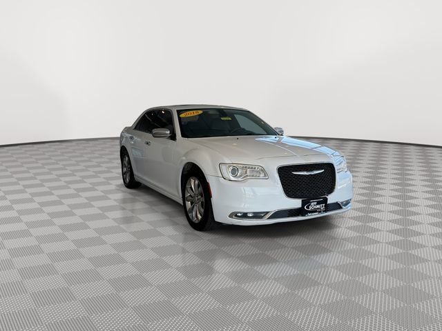 Used 2018 Chrysler 300 Limited image 2