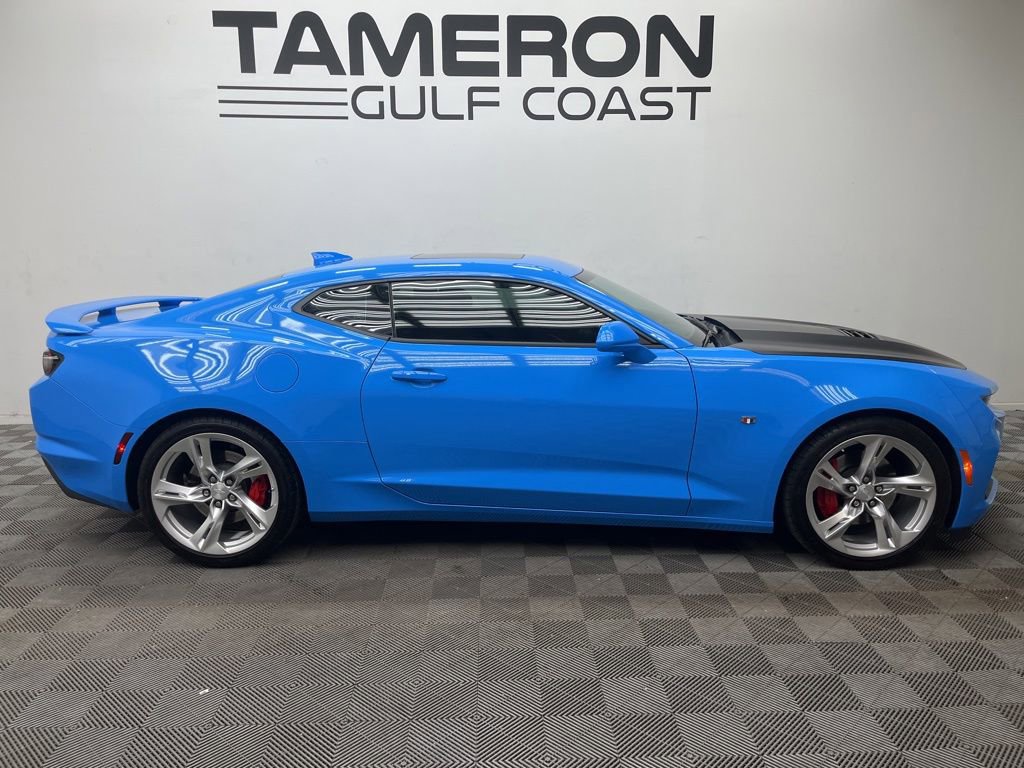 Used 2023 Chevrolet Camaro SS RWD image 4
