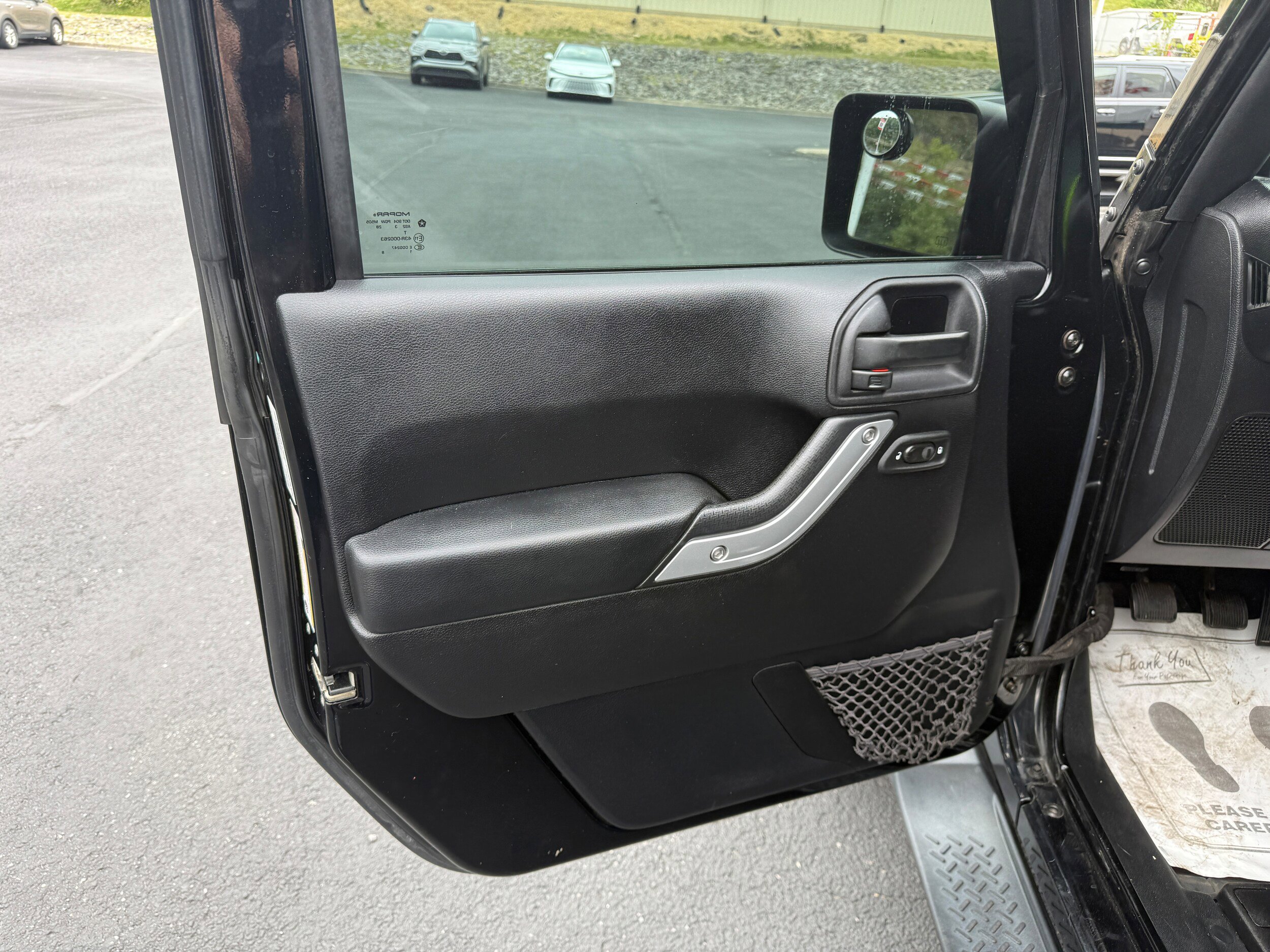 Used 2014 Jeep Wrangler Sahara w/ Connectivity Group AWD/4WD image 11
