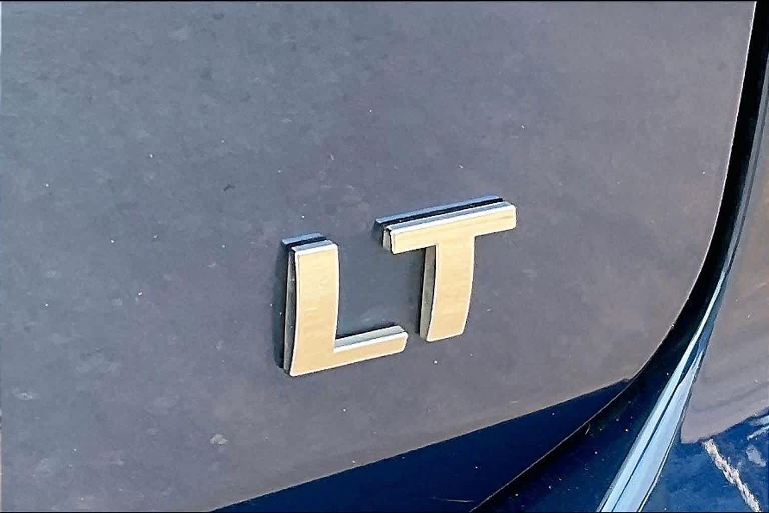 Used 2022 Chevrolet Equinox LT FWD image 11