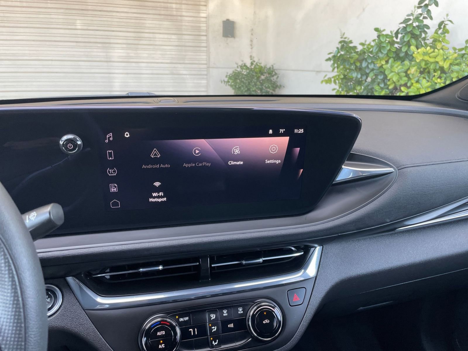 Used 2025 Buick Envista Preferred image 20