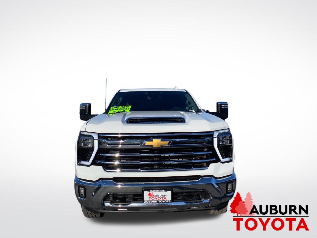 Used 2024 Chevrolet Silverado 2500 LTZ AWD/4WD image 2