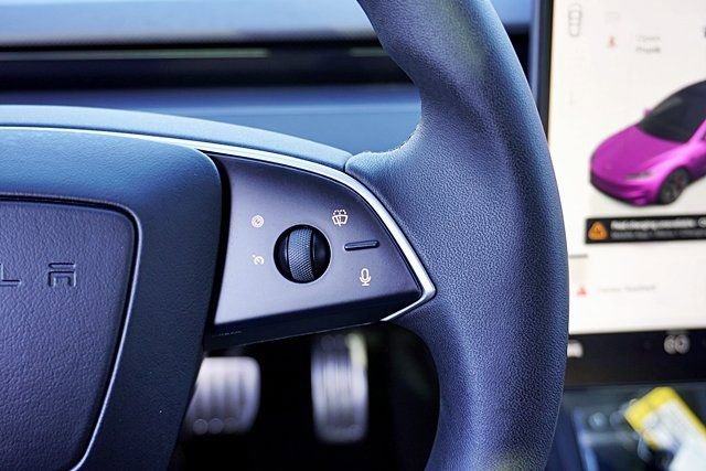 Used 2025 Tesla Model 3 Performance AWD/4WD image 40