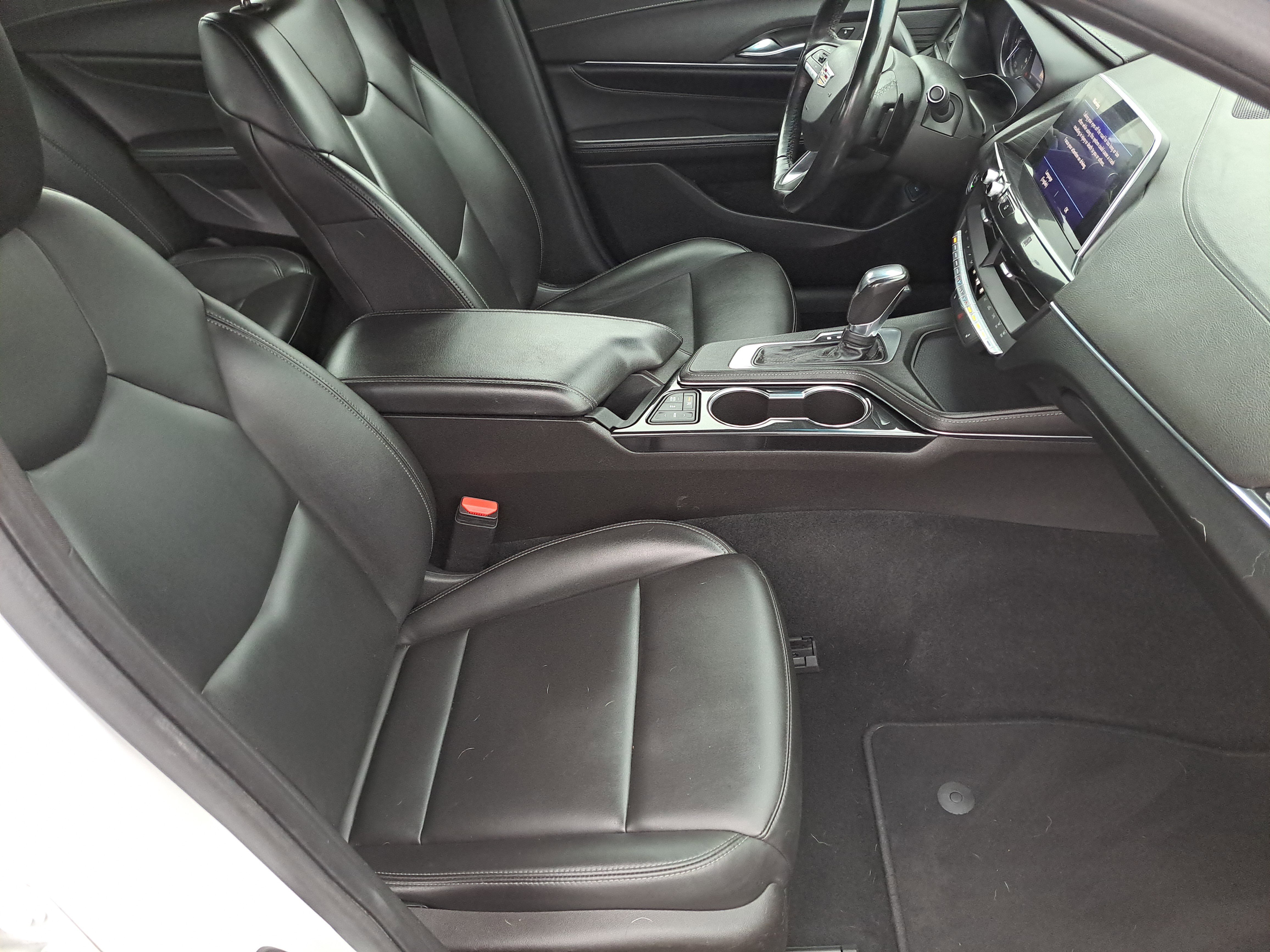 Used 2020 Cadillac CT4 Luxury w/ Cold Weather Package image 27