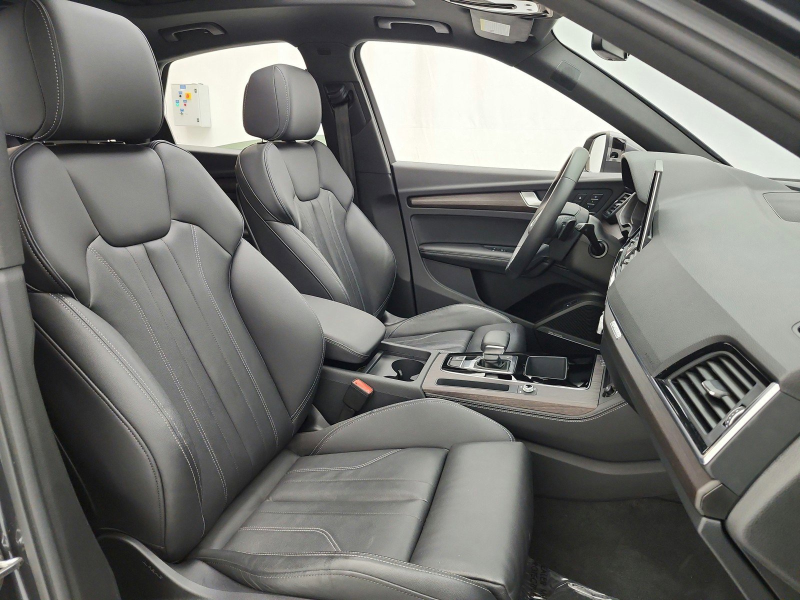 Used 2023 Audi Q5 2.0T Premium Plus w/ Premium Plus Package image 18