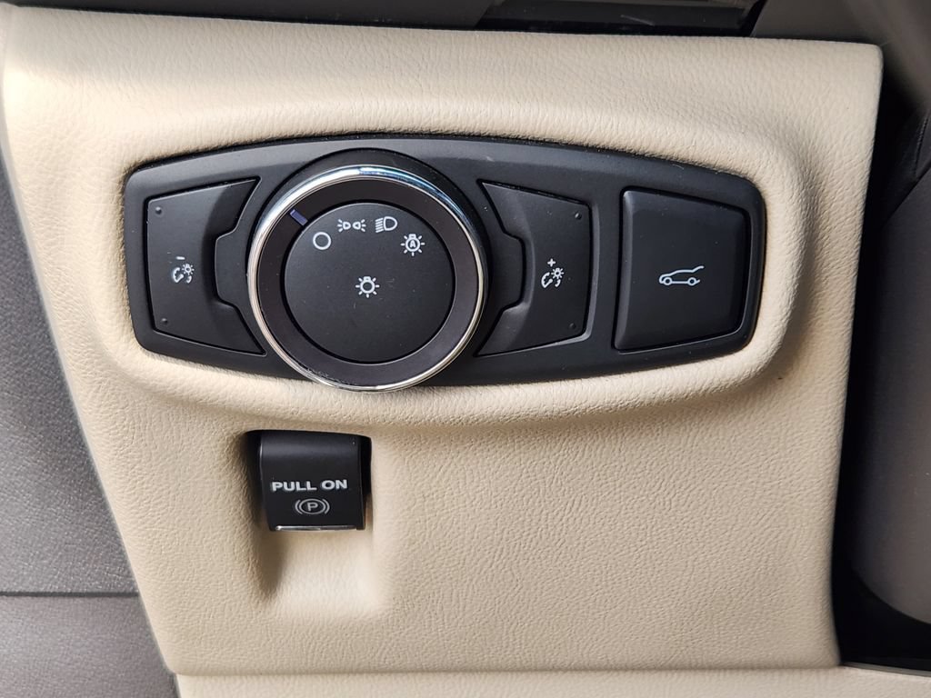 Used 2017 Lincoln MKX Reserve w/ Lincoln MKX Climate Package AWD/4WD image 12