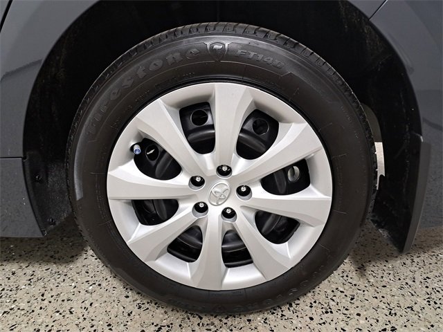 Used 2025 Toyota Corolla LE image 8