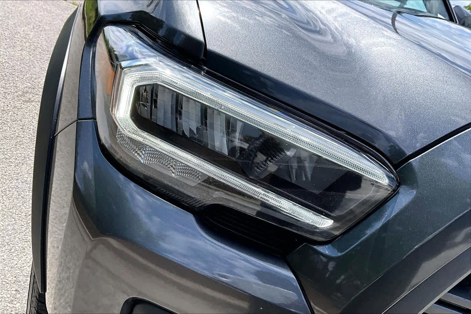 Used 2023 Toyota Tacoma TRD Off-Road AWD/4WD image 26