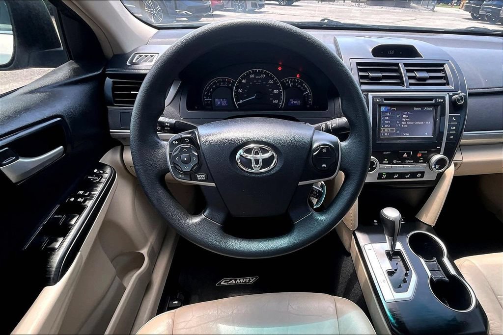Used 2014 Toyota Camry LE FWD image 8