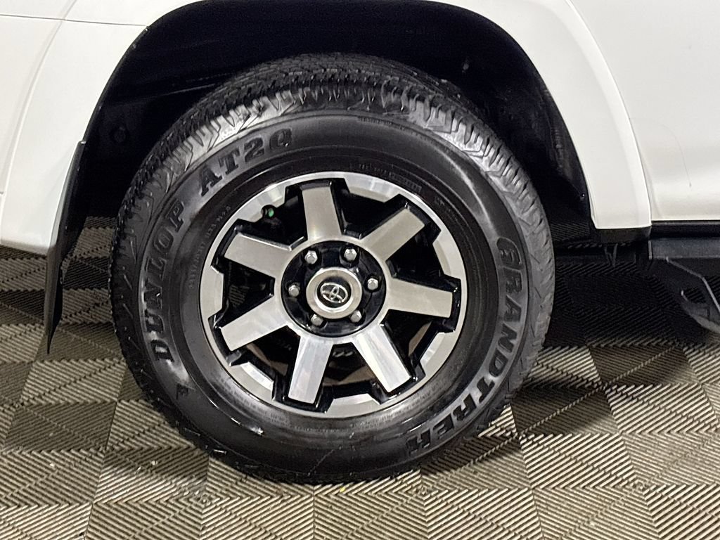 Used 2023 Toyota 4Runner TRD Off-Road Premium w/ Moonroof Package AWD/4WD image 24
