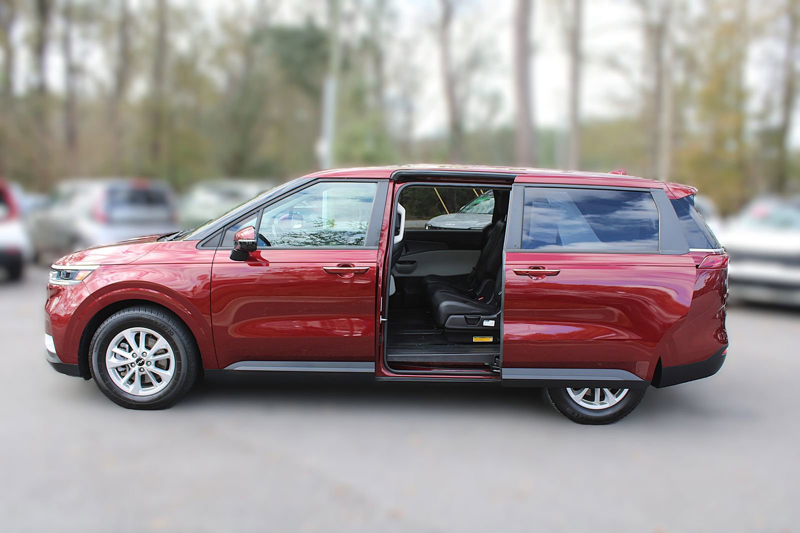 Used 2022 Kia Carnival LX image 6