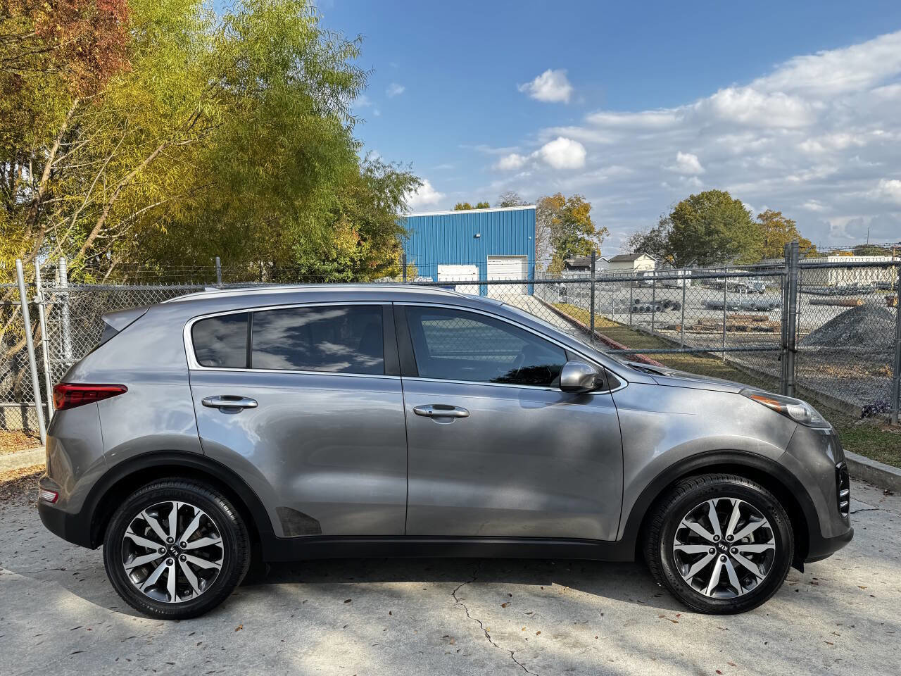 Used 2017 Kia Sportage EX image 5