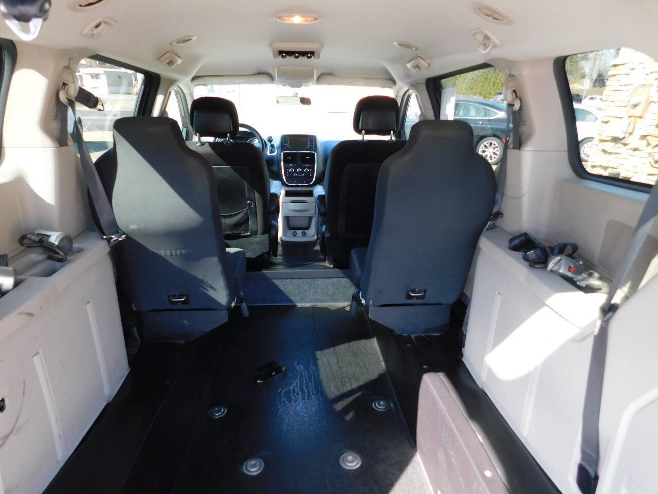 Used 2016 Dodge Grand Caravan SE w/ Quick Order Package 29E SE image 6
