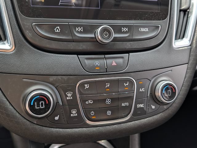 Used 2021 Chevrolet Malibu LT FWD image 22
